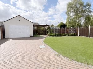 Photo 19- click for photo gallery